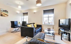 Sapphire Serviced Apartment